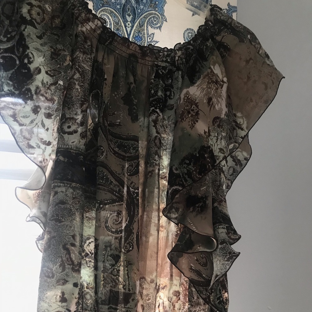 Silk flutter top with shades of mint and brown